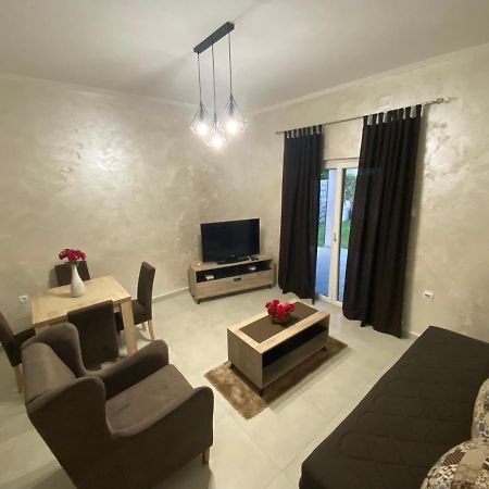 Momentera Apartments Котор Екстериор снимка